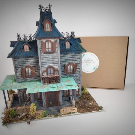 créations village de Noël mini house box le manoir hanté