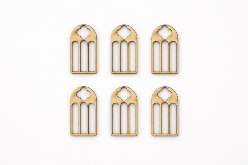 fenêtre vitrail en bois